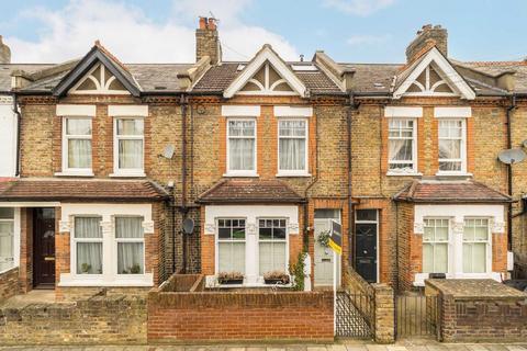 Earlsfield SW18 Victorian houses in South West London
